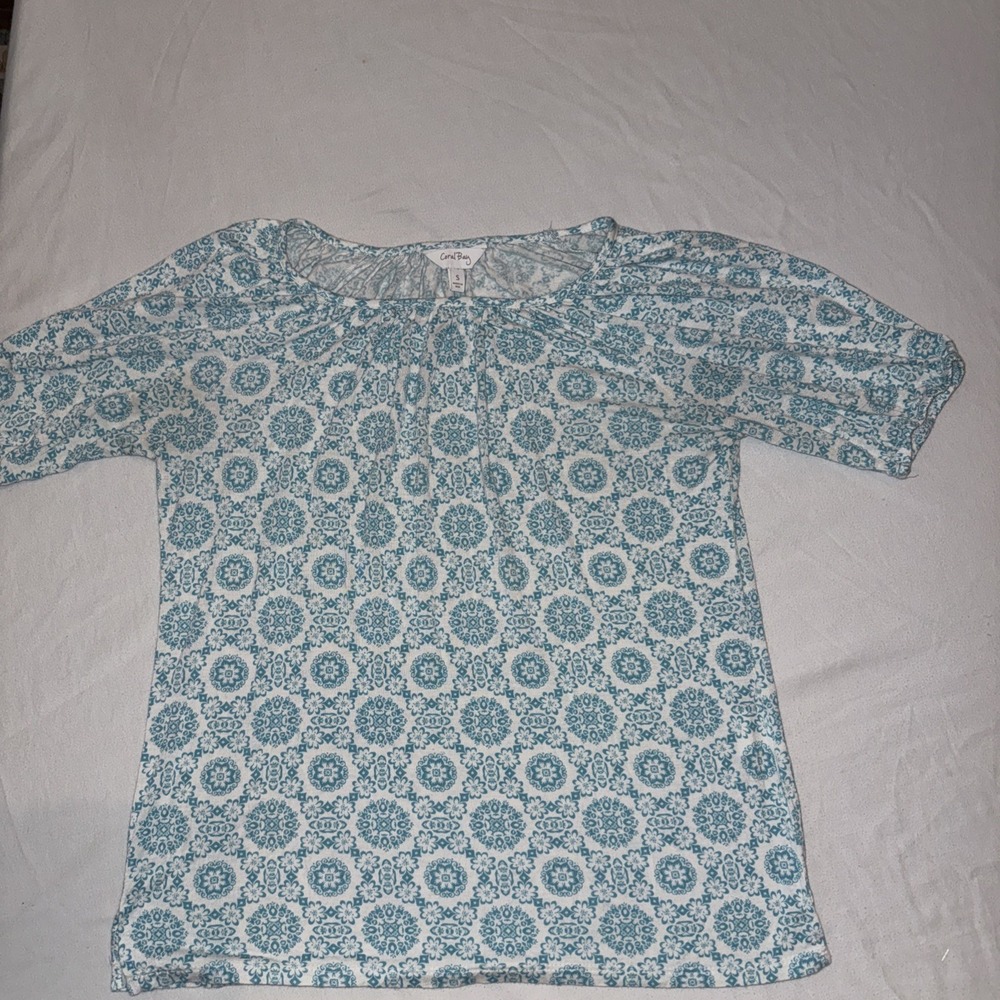 Coral Bay Womens Blue White Medallion Print Short Sleeve Knit Top Size S
